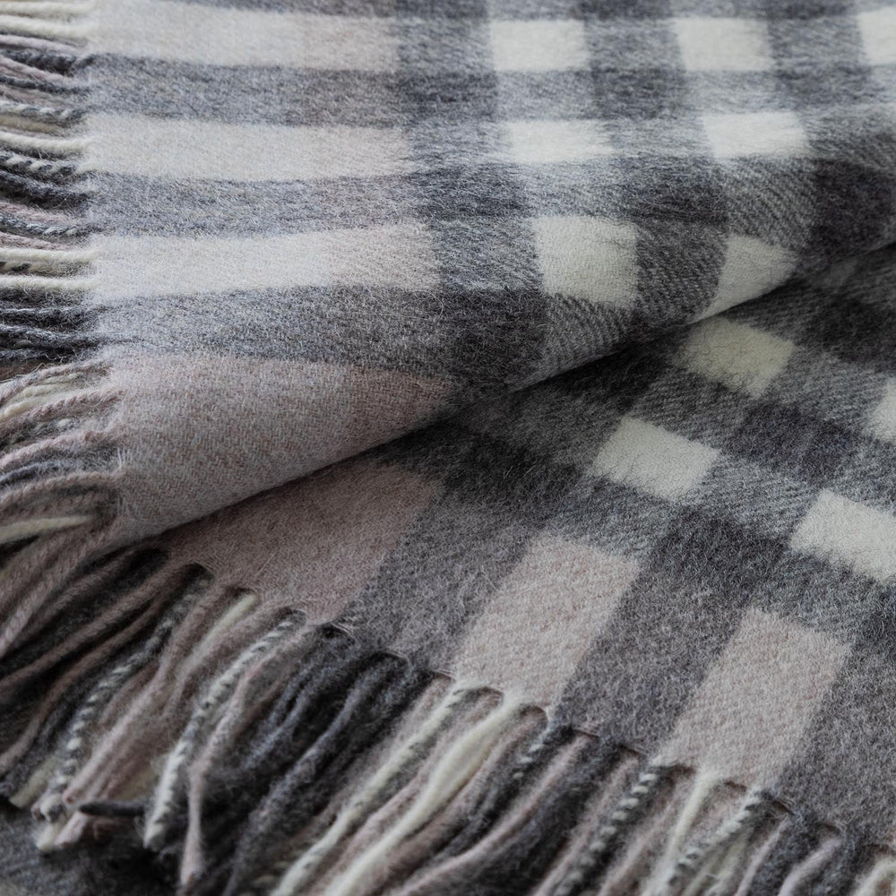 Chequer Cashmere Blend Blanket Grey/Natural - Dunedin Cashmere