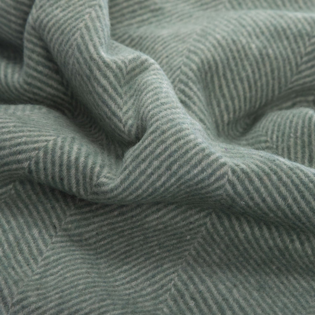 Highland Wool Blend Herringbone Blanket Pistachio - Dunedin Cashmere